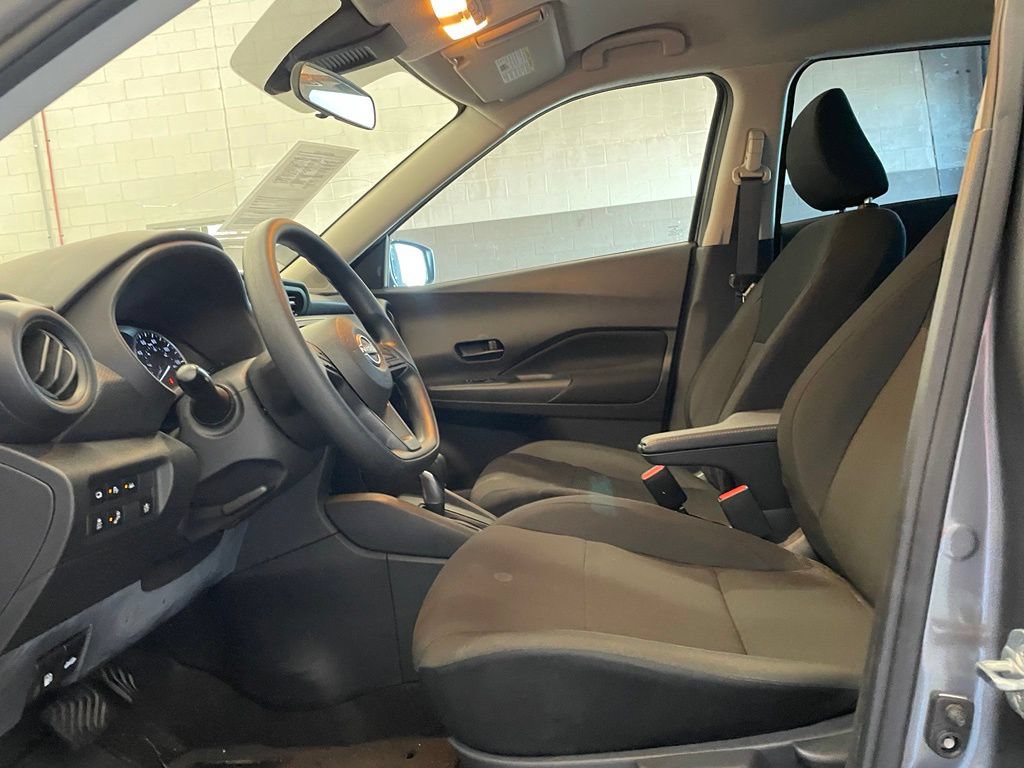 Used 2025 Nissan Kicks Play S FWD image 10