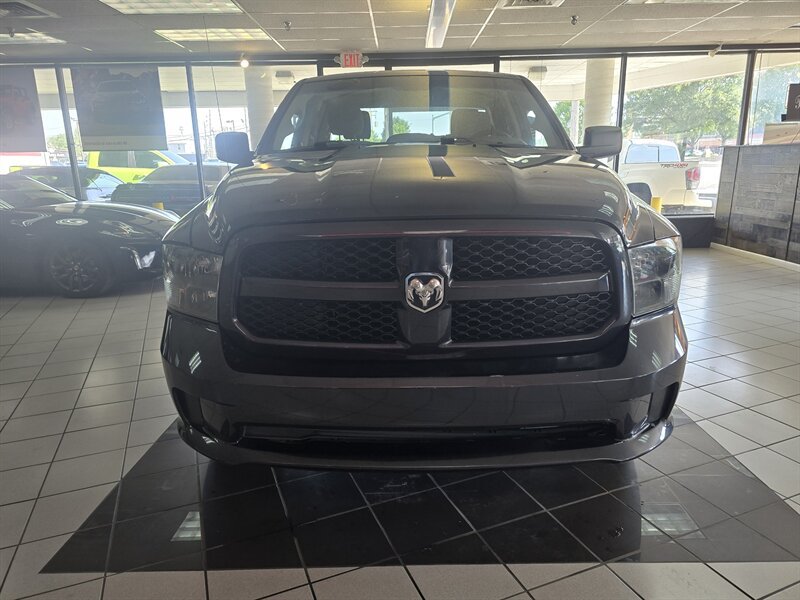 Used 2019 RAM 1500 Express w/ Express Value Package AWD/4WD image 2