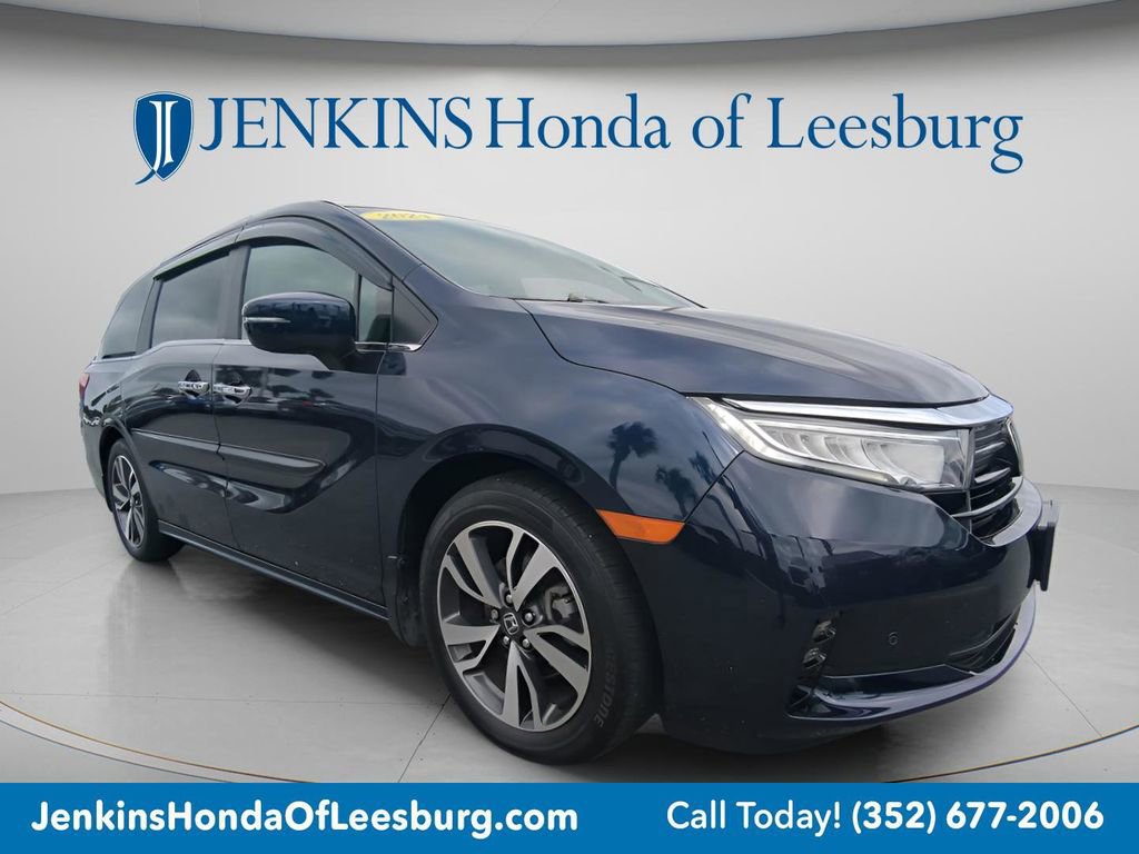 Certified 2024 Honda Odyssey Touring image 2