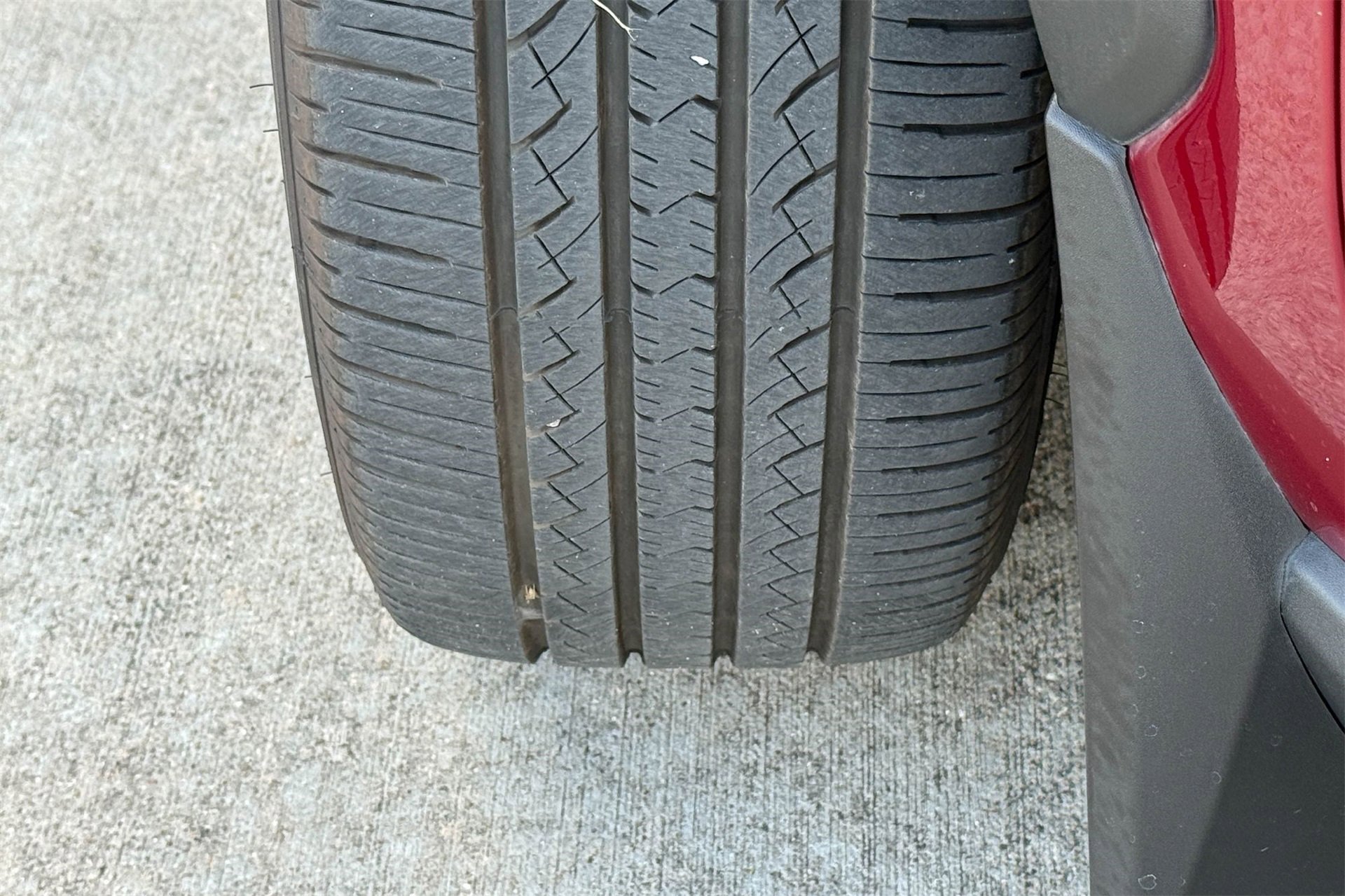 Used 2025 Toyota RAV4 XLE Premium image 30