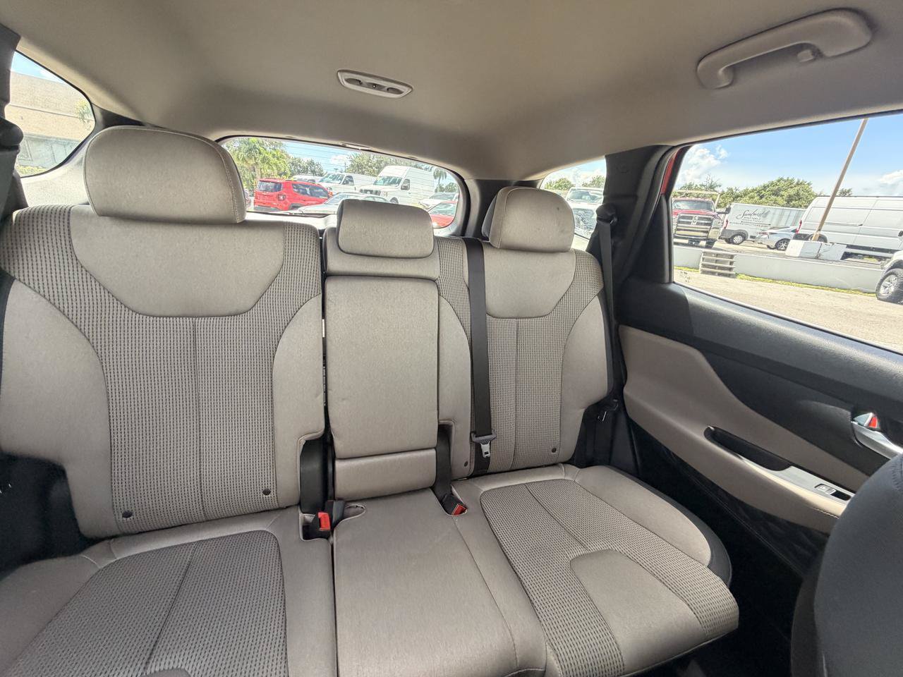 Used 2023 Hyundai Santa Fe SEL FWD image 12