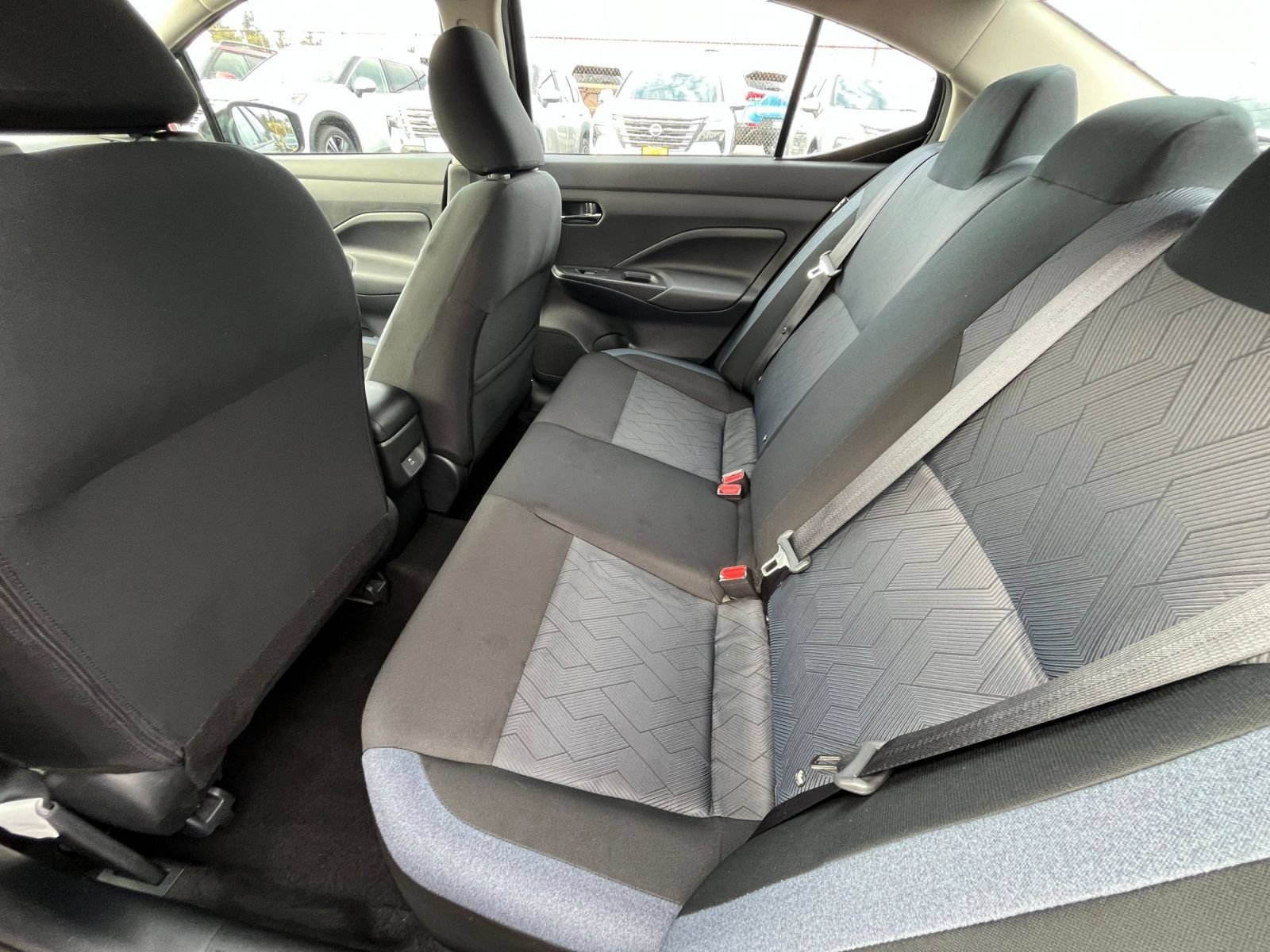 Used 2025 Nissan Versa SV FWD image 25