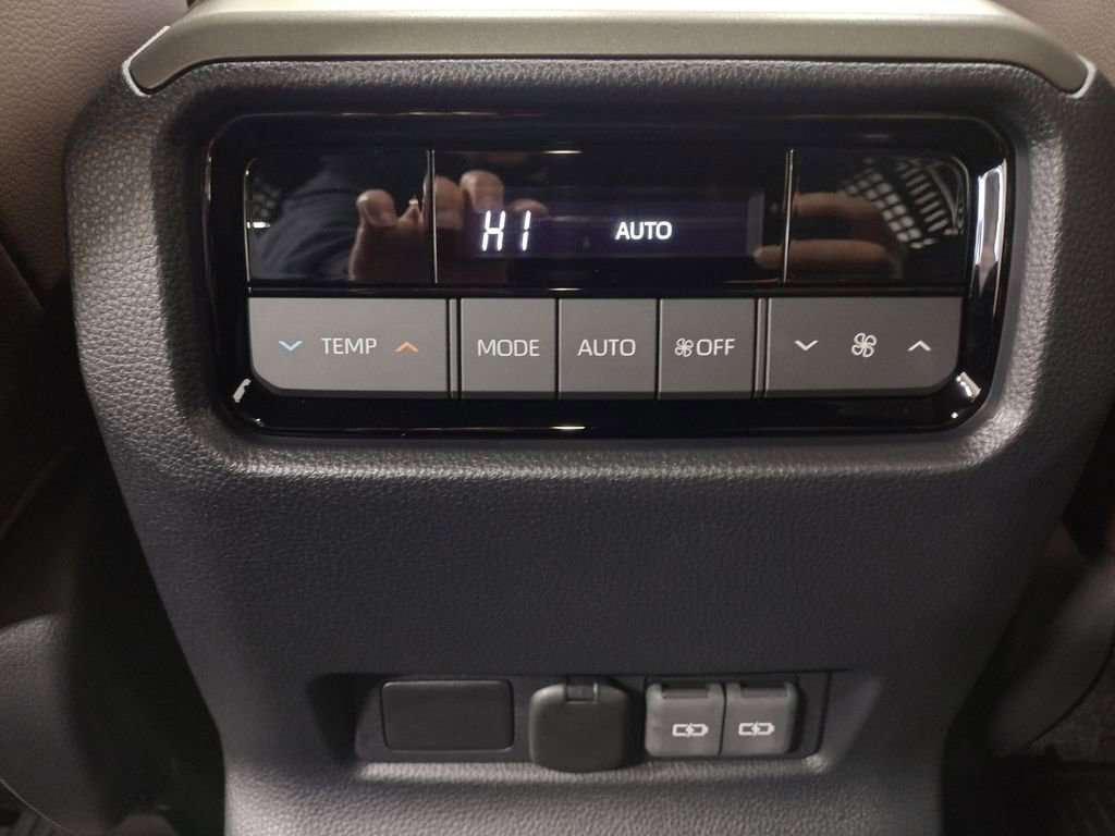 Used 2025 Toyota Land Cruiser image 35