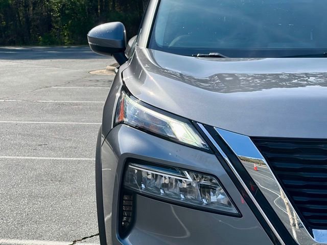 Used 2023 Nissan Rogue SV image 13