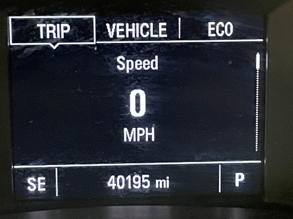 Used 2020 Chevrolet Equinox LS image 6