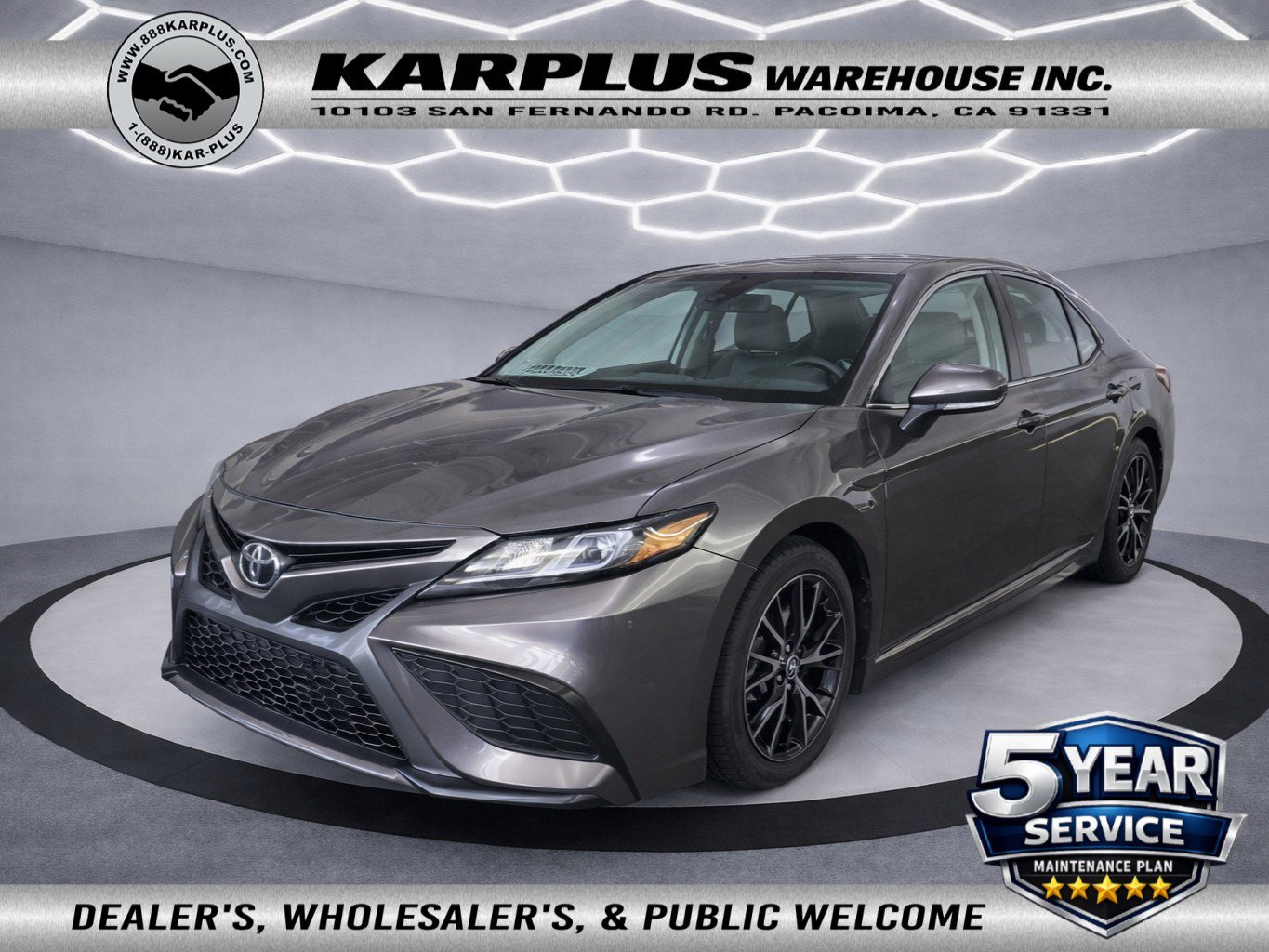 Used 2024 Toyota Camry SE FWD image 1