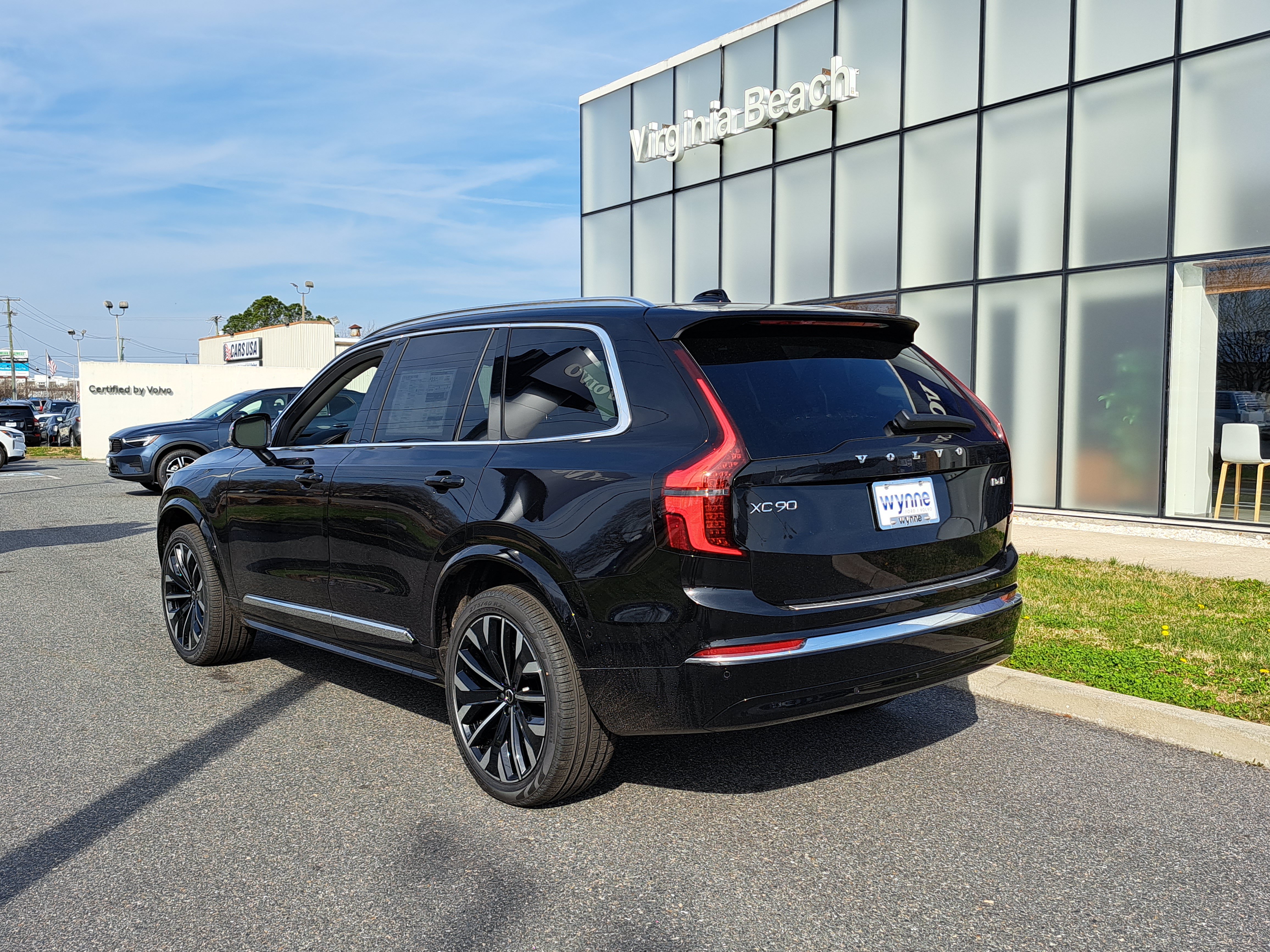 New 2026 Volvo XC90 B6 Plus w/ Protection Package Premier AWD/4WD image 4