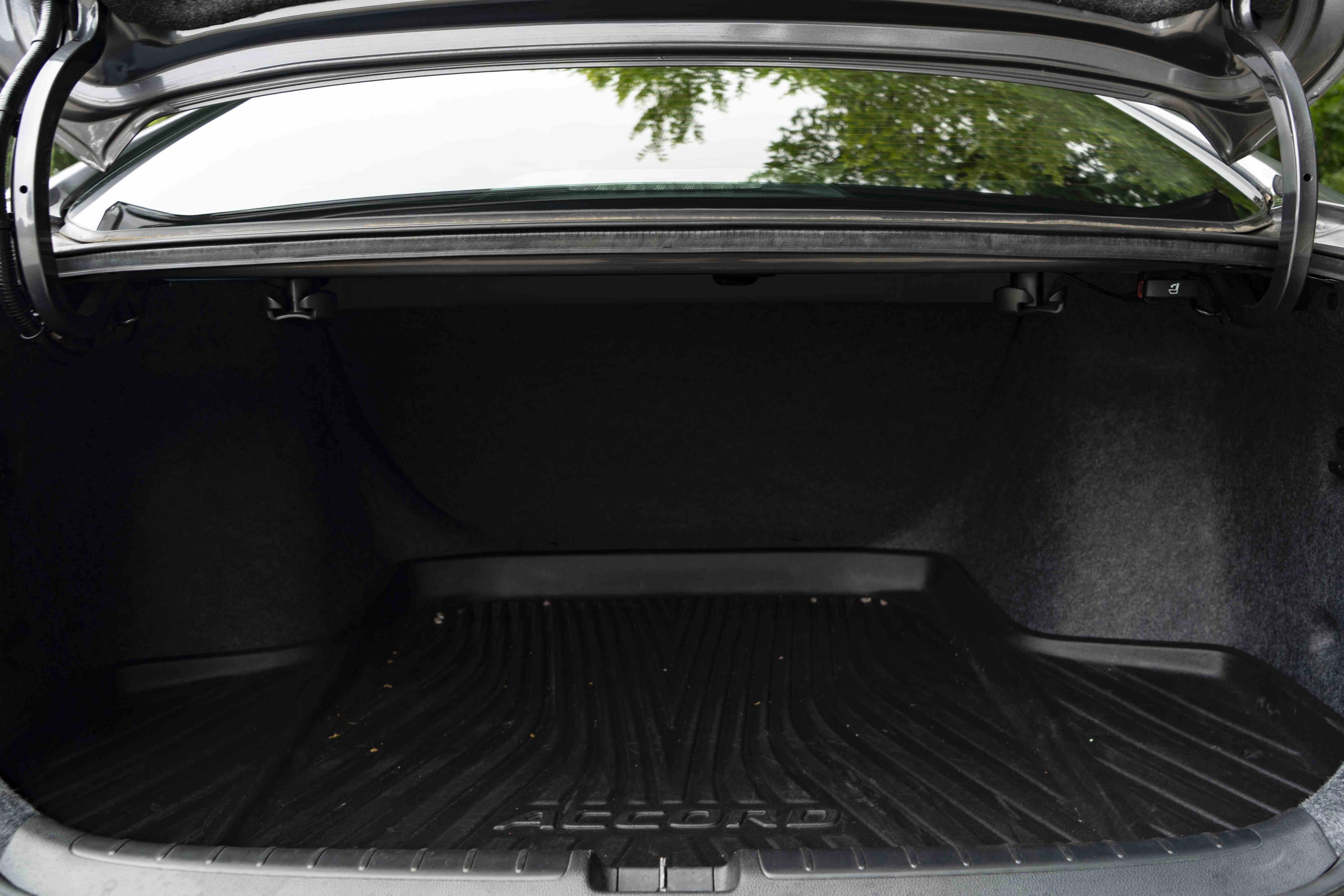 Used 2020 Honda Accord LX image 38