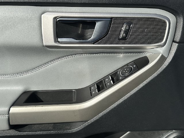 Used 2022 Ford Explorer XLT w/ Equipment Group 202A RWD image 23