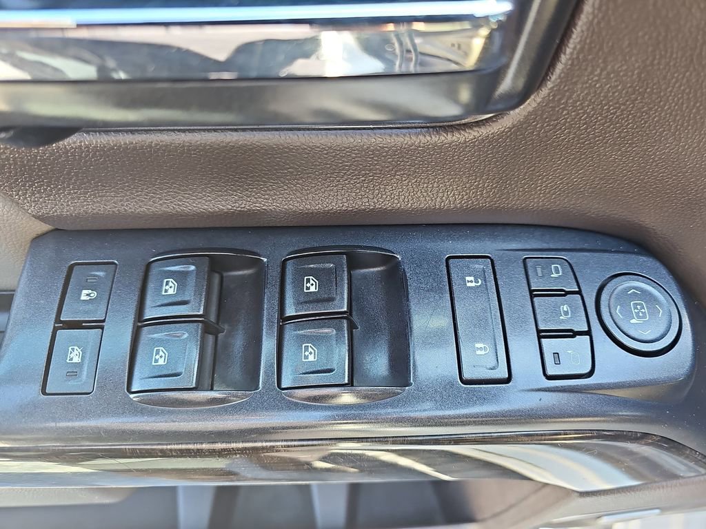 Used 2016 GMC Sierra 3500 Denali AWD/4WD image 32