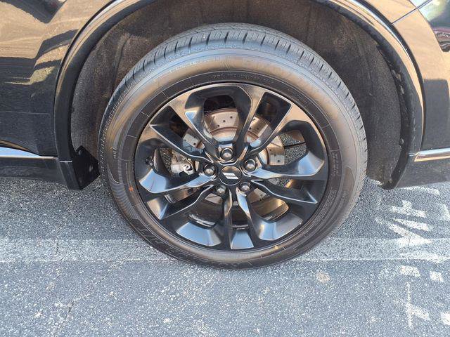 Certified 2020 Dodge Durango R/T w/ Blacktop Package AWD/4WD image 8