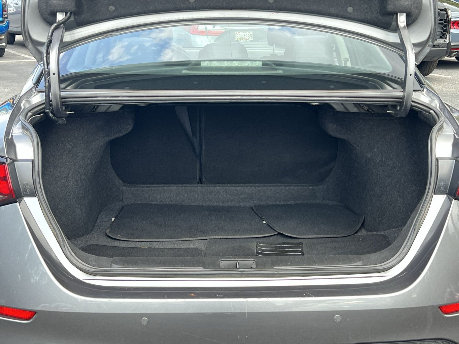 Used 2025 Nissan Sentra S FWD image 25