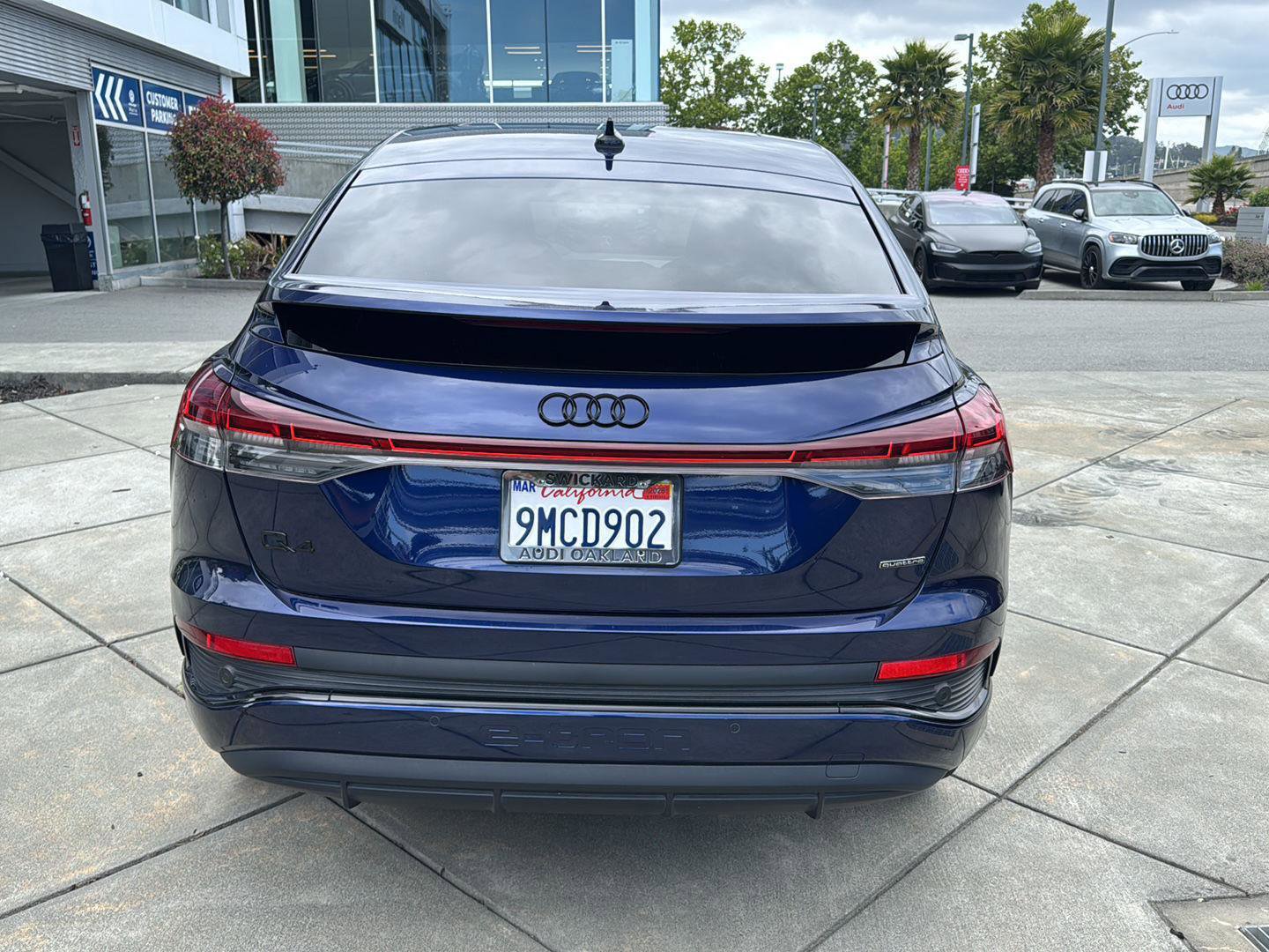 Used 2023 Audi Q4 e-tron Premium w/ Convenience Package AWD/4WD image 7