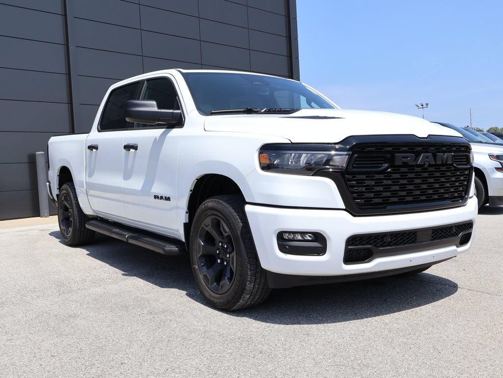 New 2026 RAM 1500 Express AWD/4WD image 31
