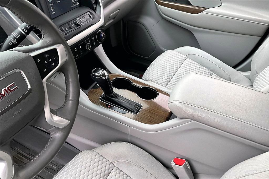 Used 2017 GMC Acadia SLE w/ LPO, Floor Liner Package image 15