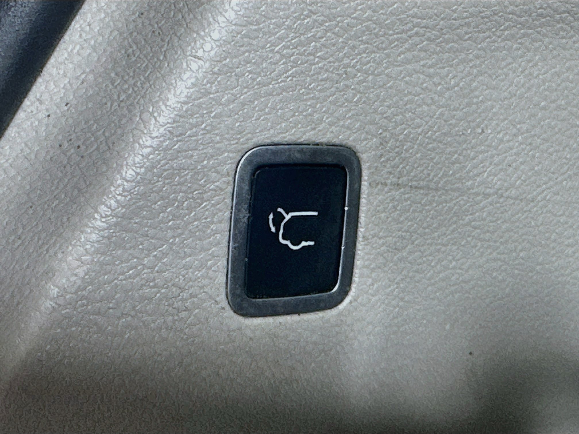 Used 2018 Chrysler Pacifica Touring-L FWD image 30