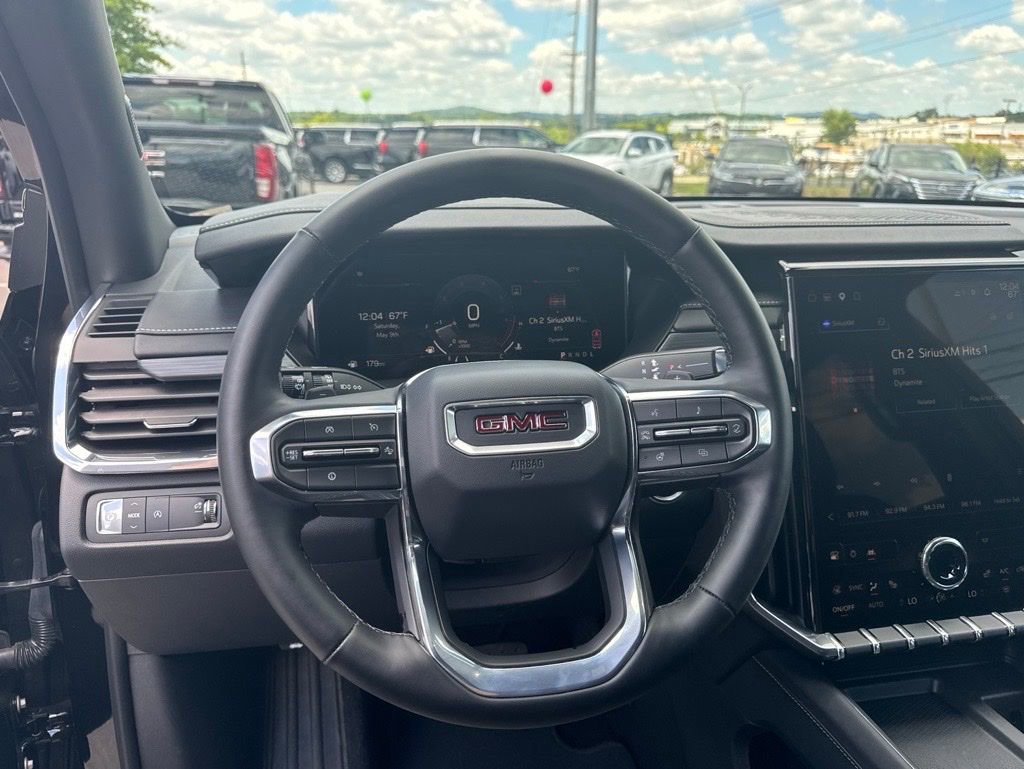 Used 2025 GMC Acadia Elevation FWD image 12