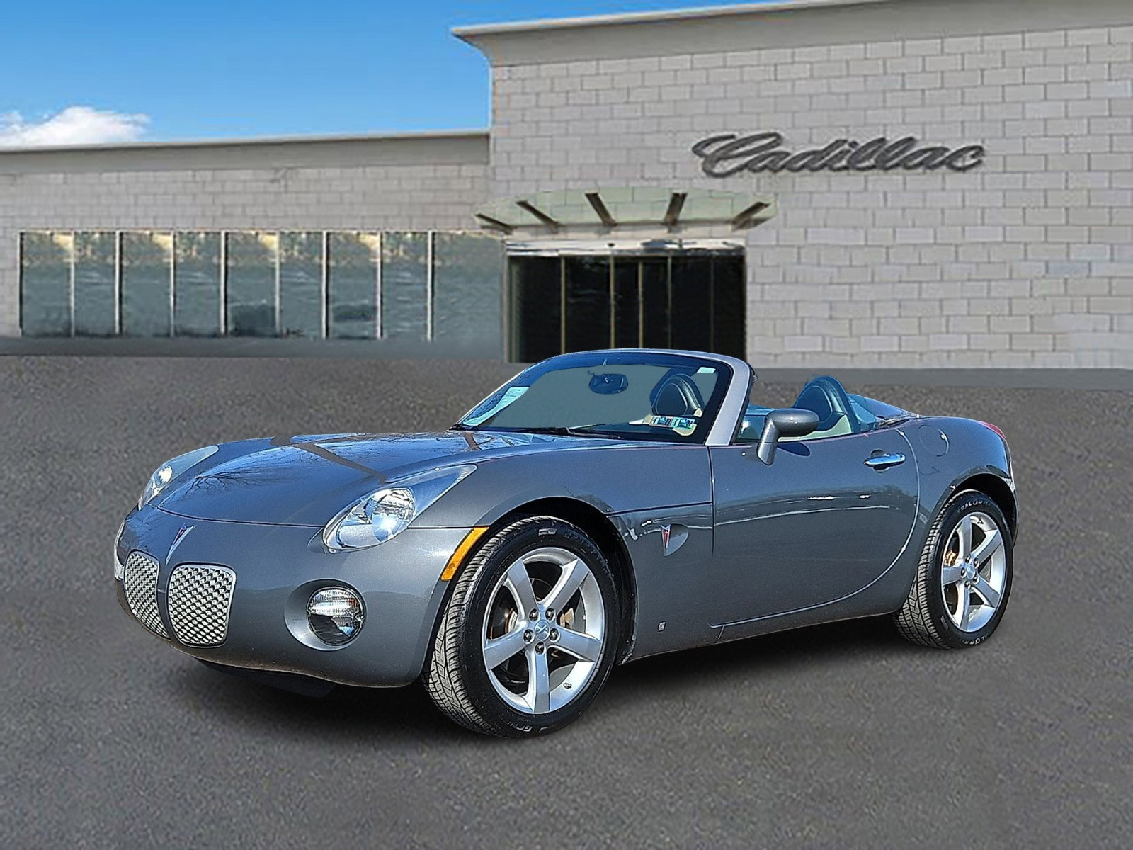 Used 2008 Pontiac Solstice Convertible w/ Premium Package image 1