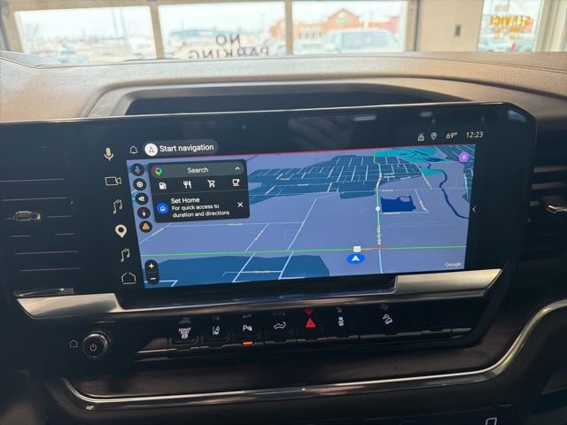 Used 2024 GMC Sierra 3500 SLT w/ SLT Premium Package image 2