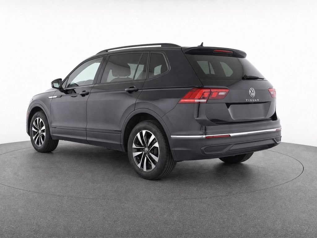 Used 2022 Volkswagen Tiguan S FWD image 3