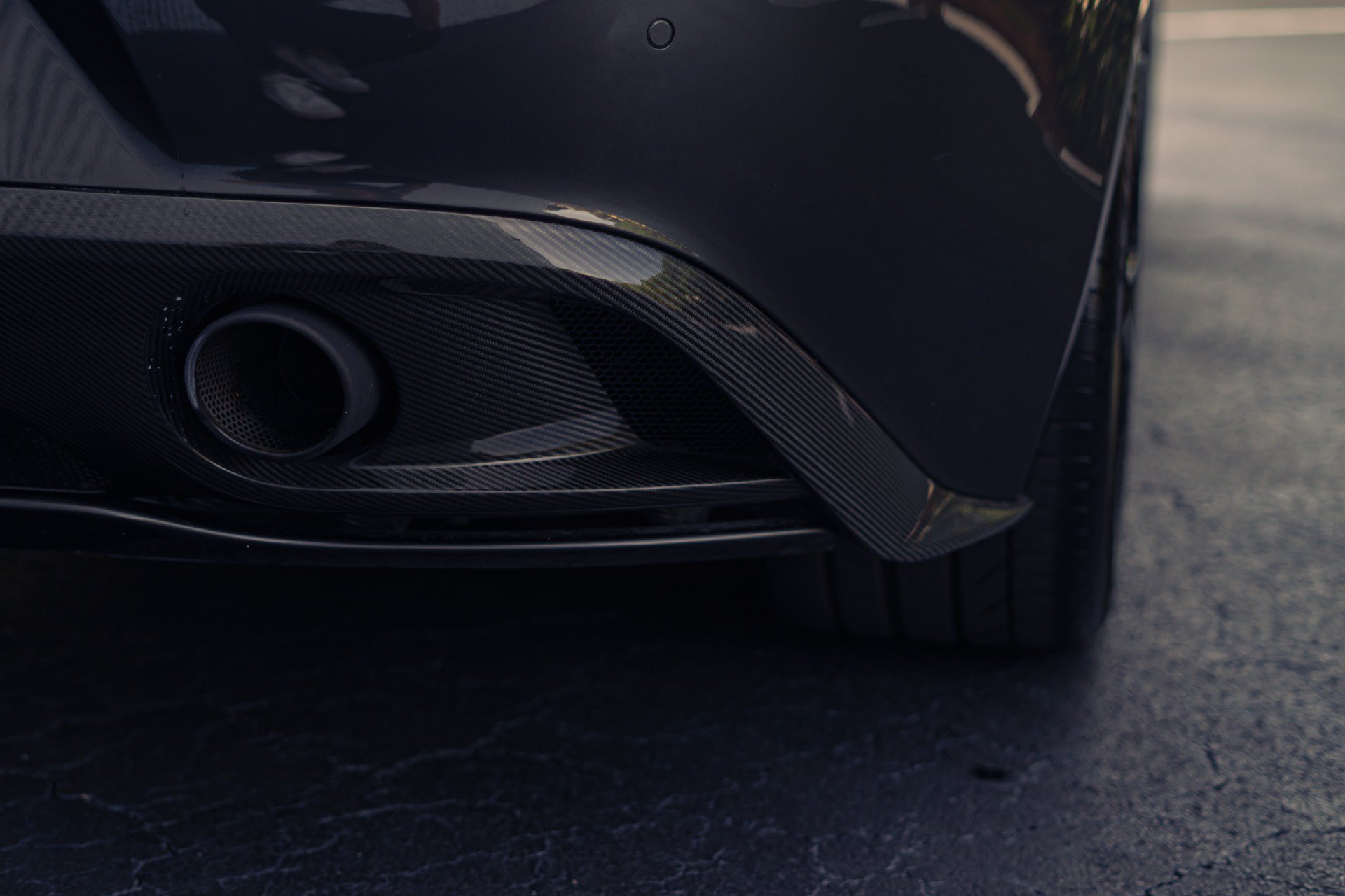 Used 2014 Aston Martin Vanquish Coupe RWD image 9