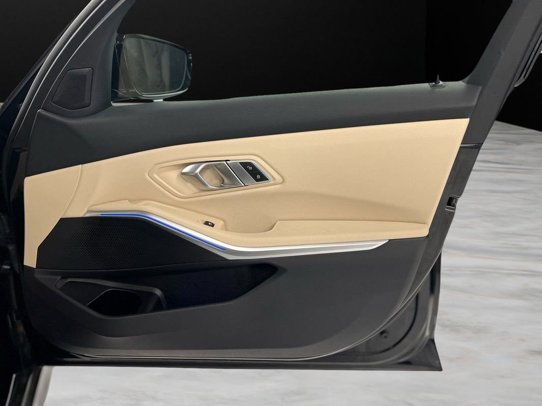 Used 2021 BMW 330i xDrive Sedan w/ Convenience Package image 45