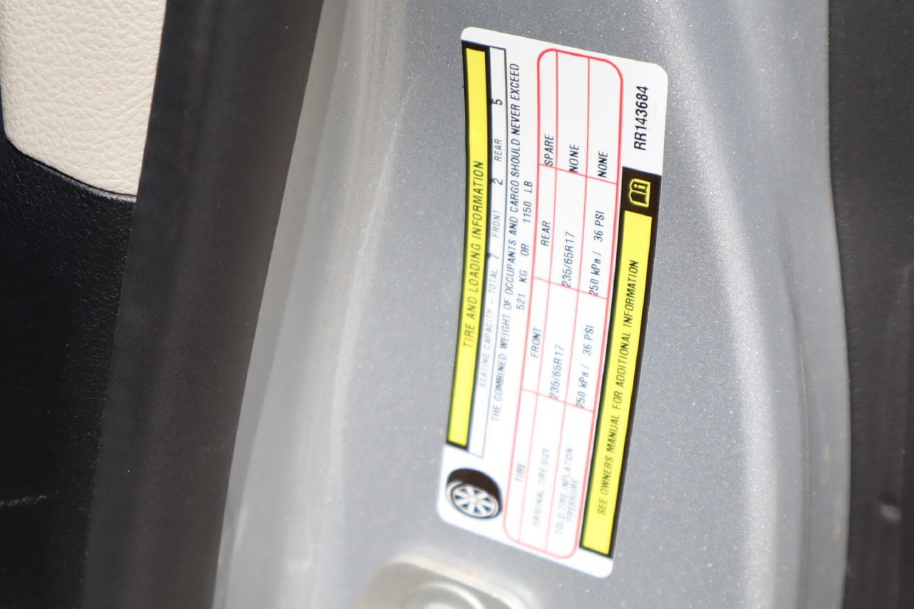 Used 2024 Chrysler Pacifica Touring-L FWD image 31