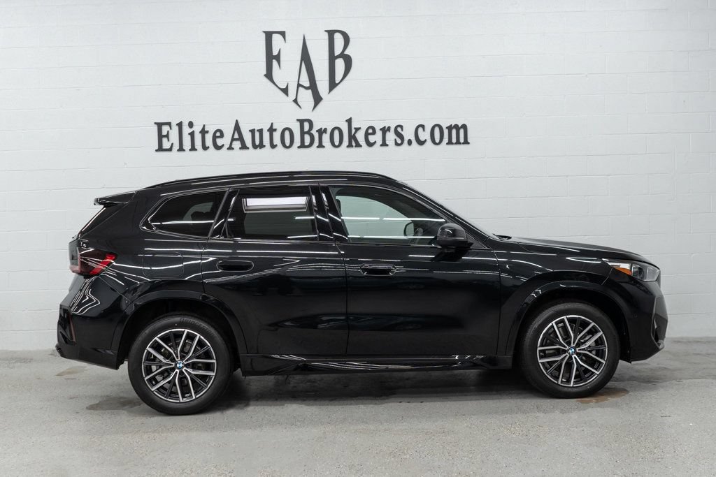 Used 2026 BMW X1 xDrive28i w/ M Sport Package AWD/4WD image 5