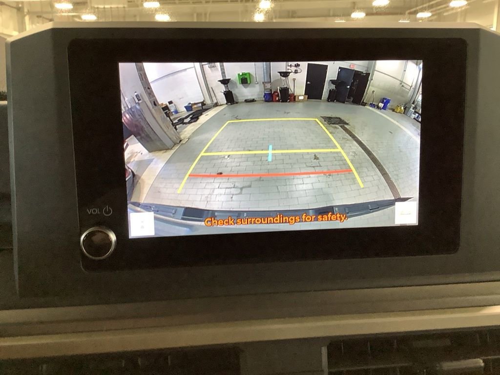 Used 2024 Toyota Tacoma TRD Off-Road image 15