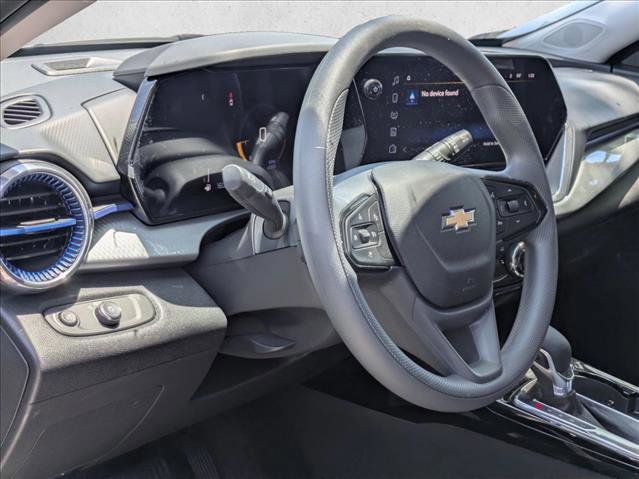 Used 2026 Chevrolet Trax LT FWD image 3