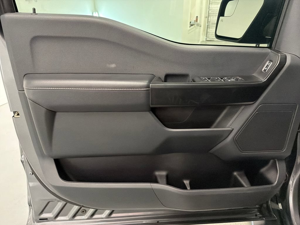 Used 2021 Ford F150 XL w/ STX Appearance Package RWD image 11