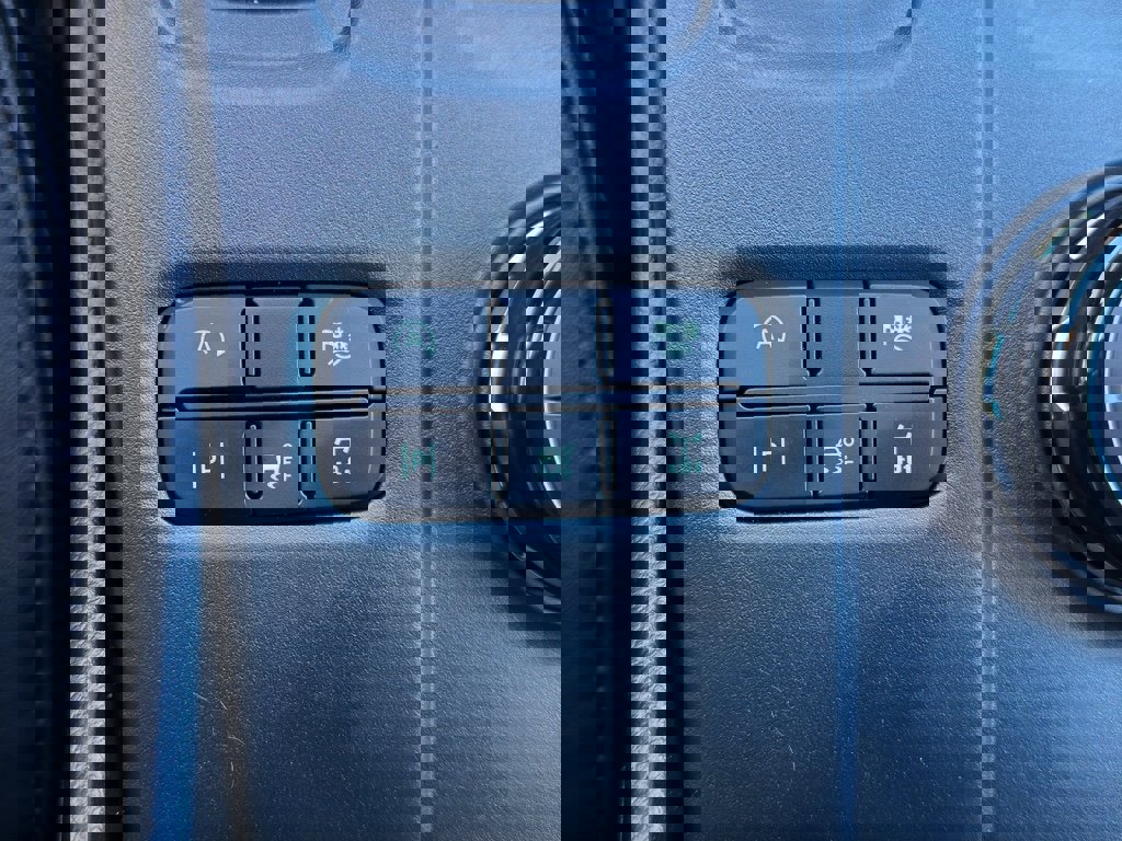 New 2025 Ford Ranger Lariat w/ Black Appearance Package image 24