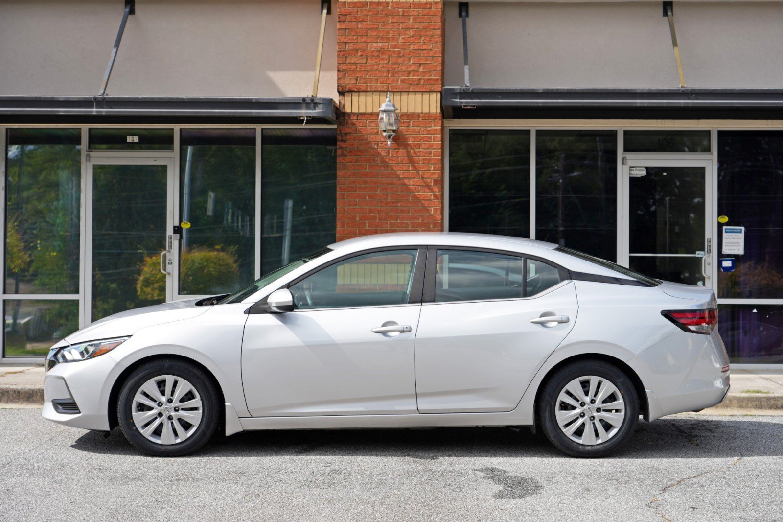Used 2022 Nissan Sentra S w/ Trunk Package FWD image 41