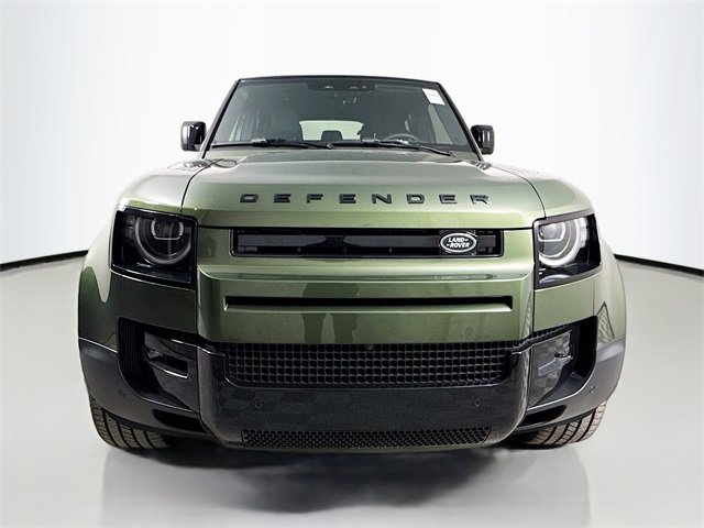 New 2026 Land Rover Defender 110 S image 2