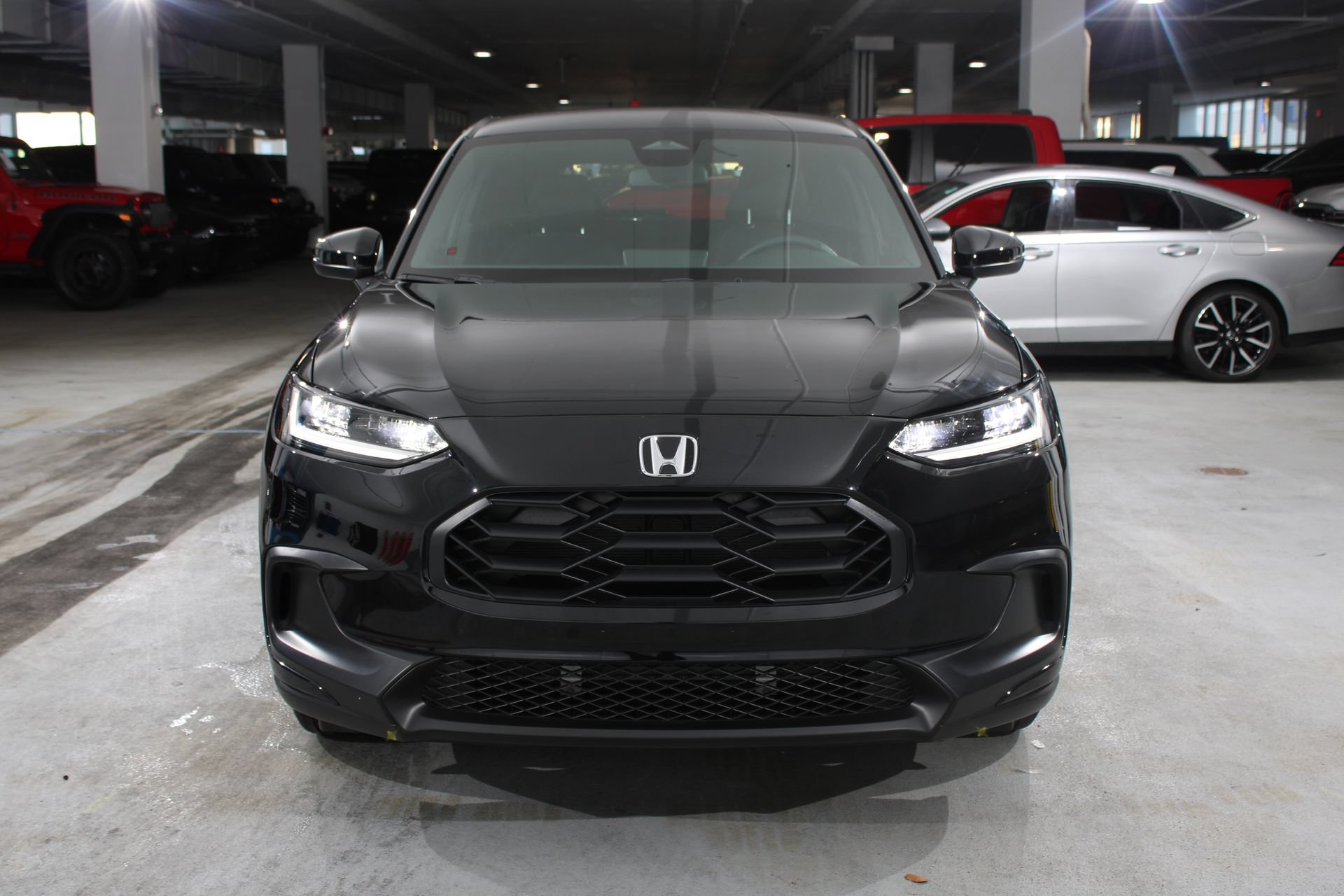 Used 2025 Honda HR-V Sport image 3