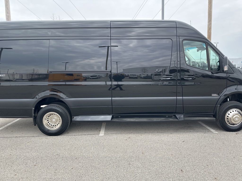 Used 2023 Mercedes-Benz Sprinter 3500 image 27