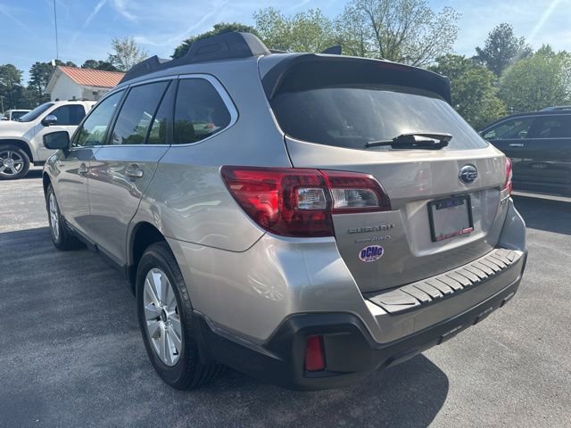 Used 2018 Subaru Outback 2.5i Premium image 4