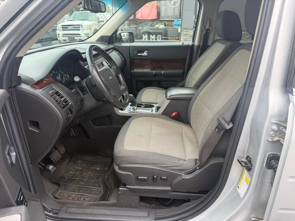 Used 2010 Ford Flex SEL image 12