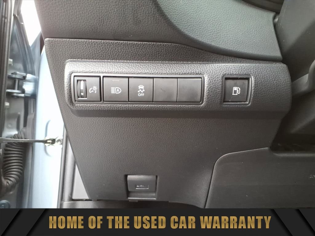 Used 2024 Toyota Corolla SE image 18