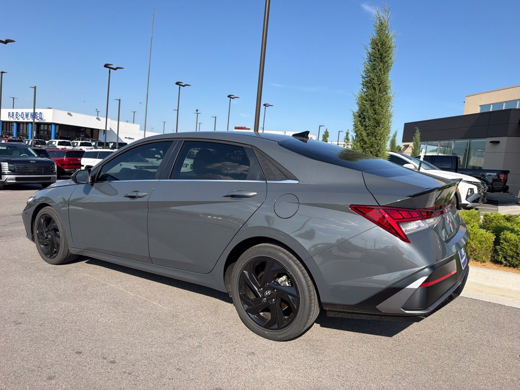 Certified 2026 Hyundai Elantra SEL Sport Premium FWD image 5