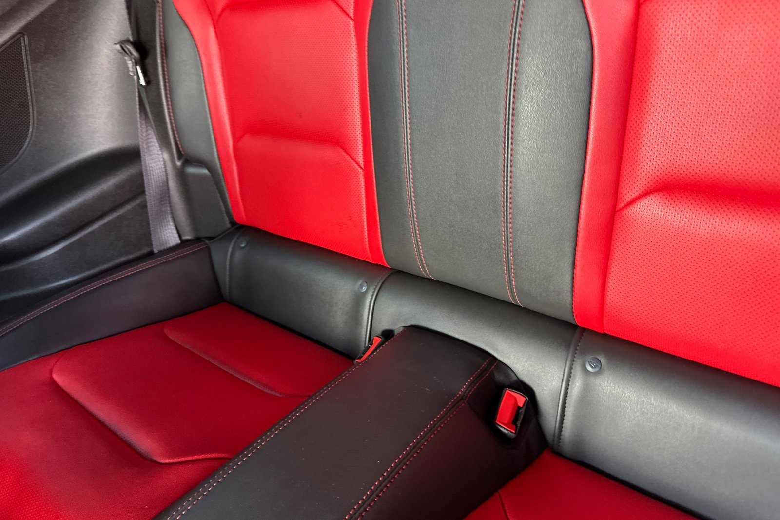 Used 2017 Chevrolet Camaro SS RWD image 14