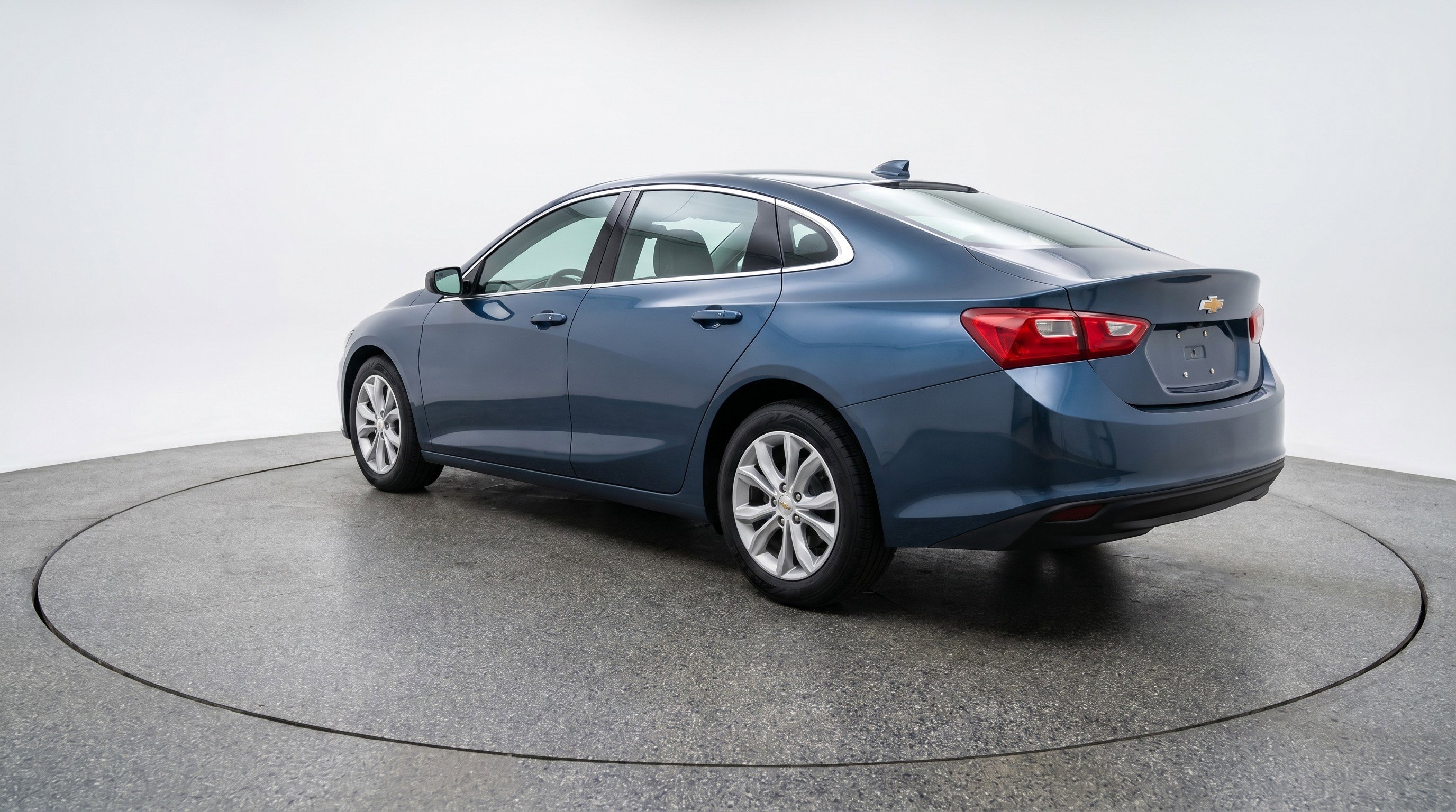 Used 2024 Chevrolet Malibu LT FWD image 6
