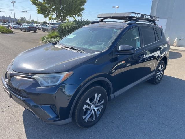 Used 2018 Toyota RAV4 LE w/ Carpet Mat Package AWD/4WD image 1