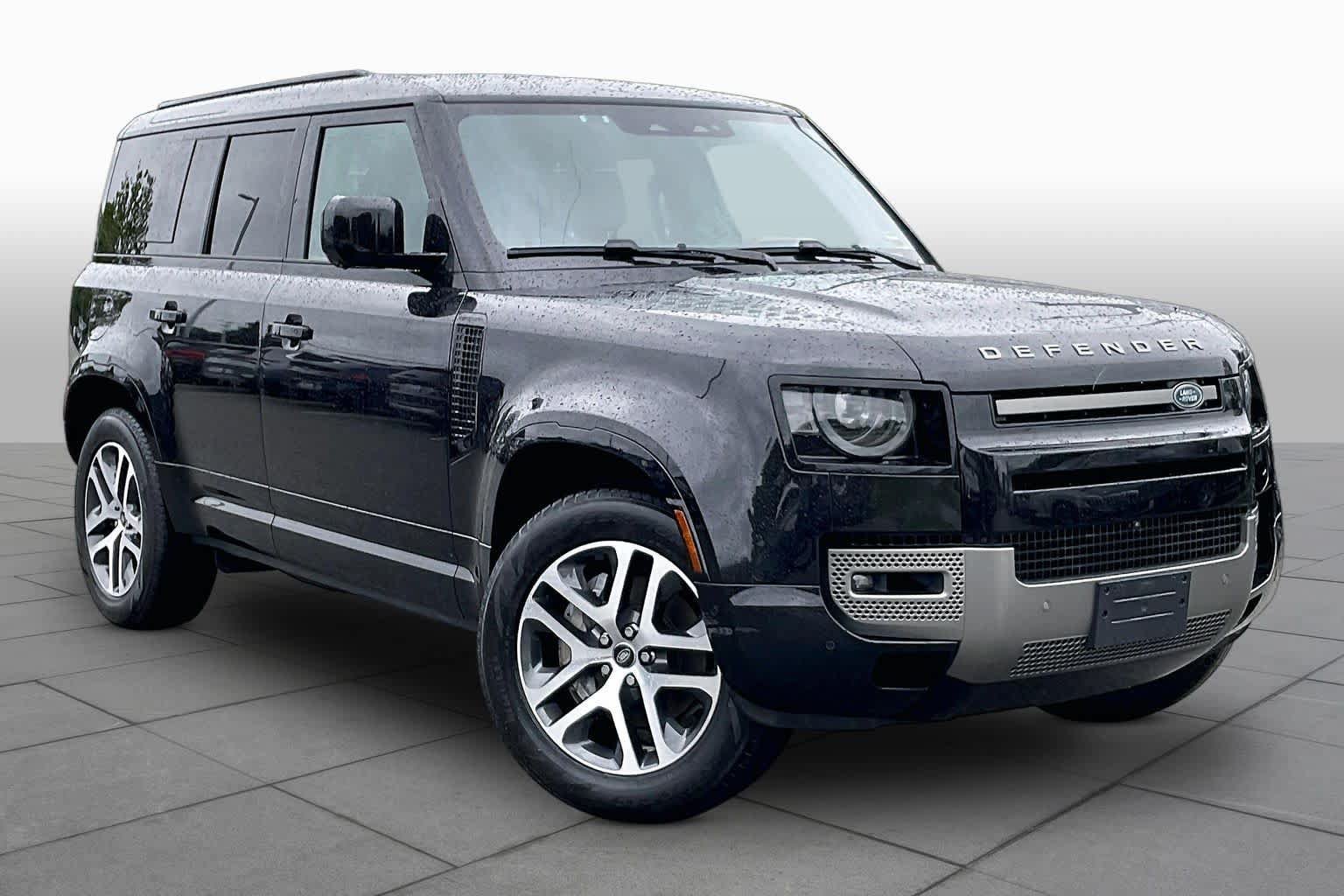 Used 2025 Land Rover Defender 110 X-Dynamic SE AWD/4WD image 2