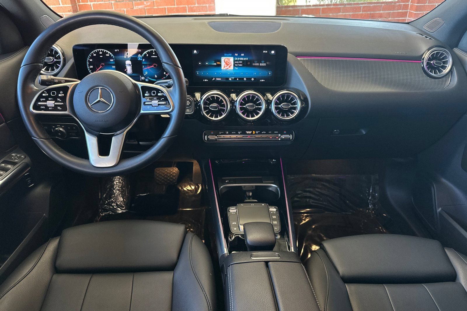 Certified 2023 Mercedes-Benz GLA 250 w/ Premium Package image 16