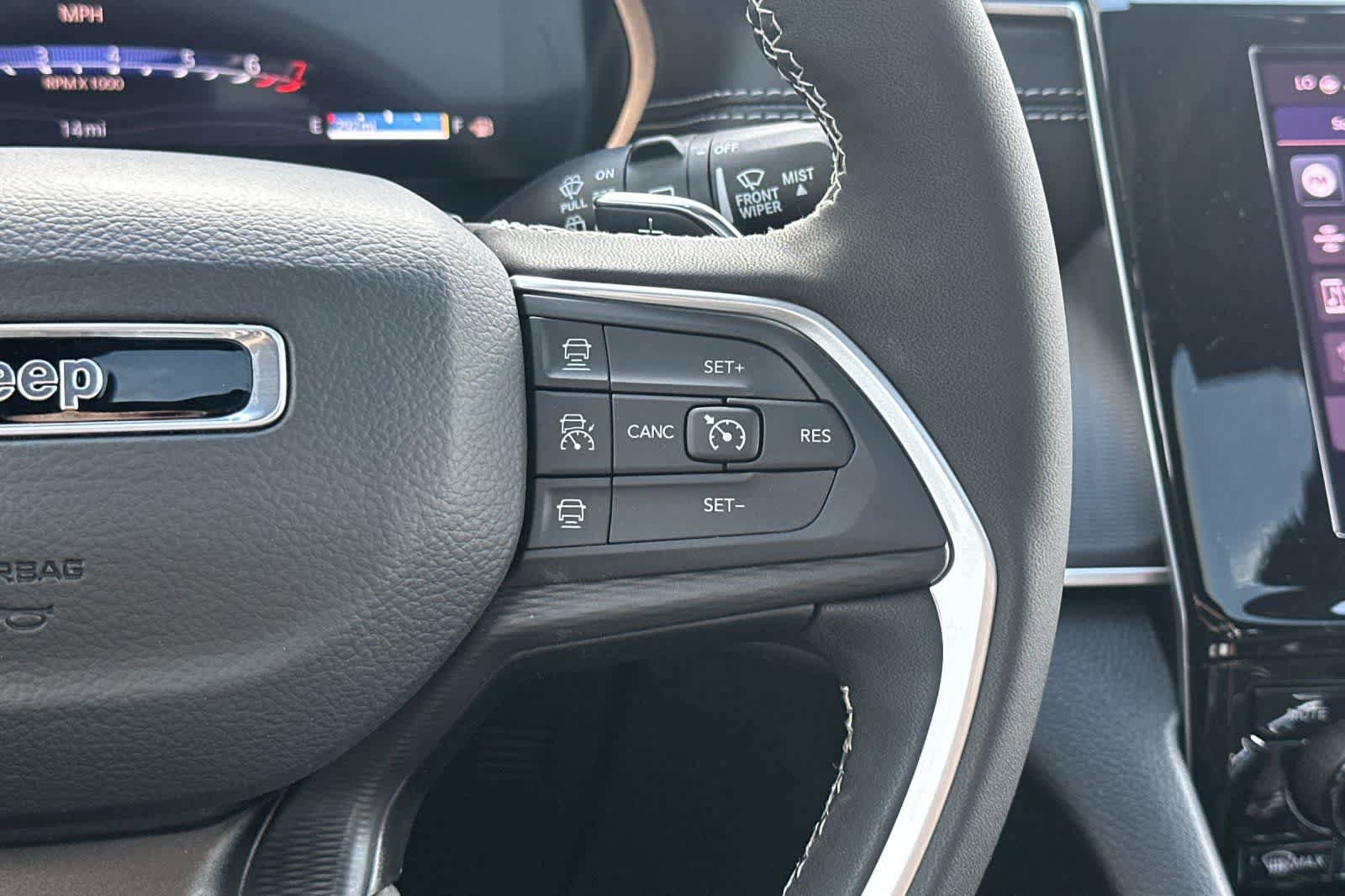 New 2026 Jeep Grand Cherokee L 4WD image 28