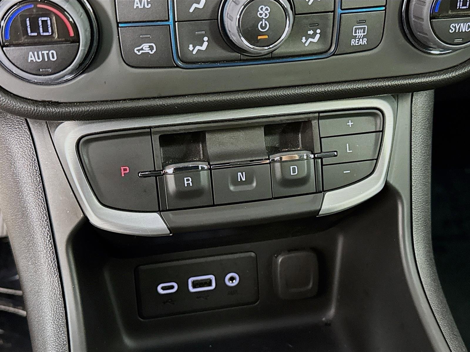 Certified 2023 GMC Terrain SLE w/ Driver Convenience Package image 17