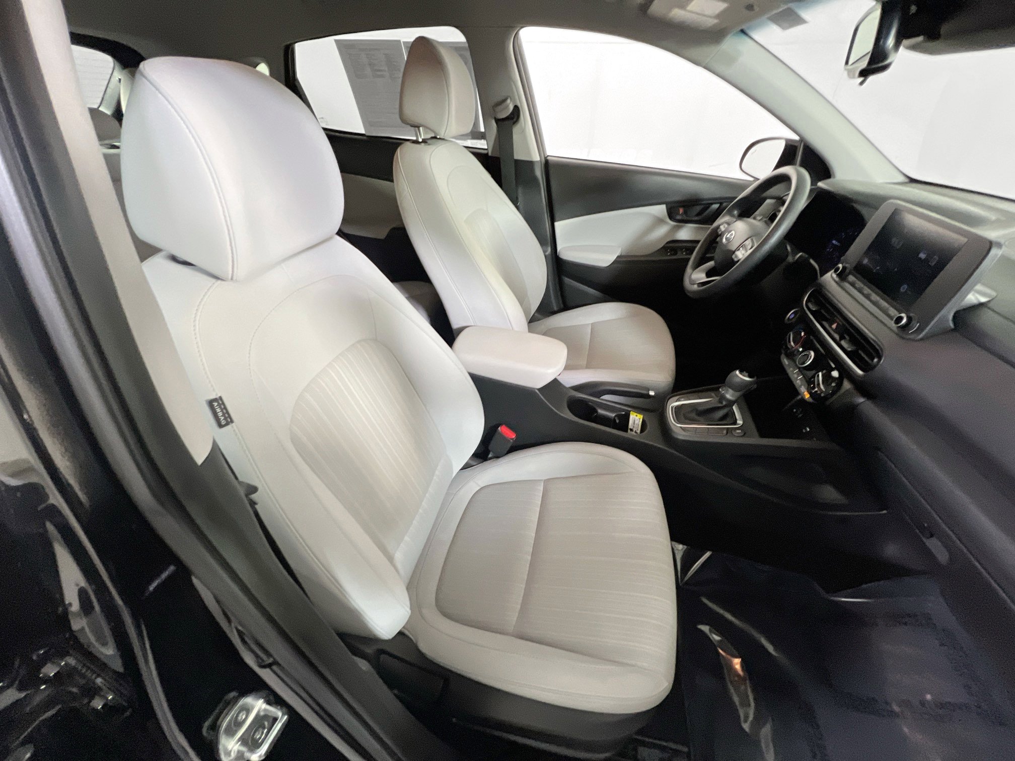 Used 2023 Hyundai Kona SEL w/ Cargo Package image 25