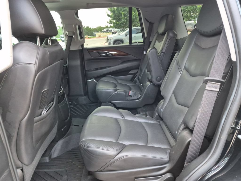 Used 2020 Cadillac Escalade Premium Luxury RWD image 37
