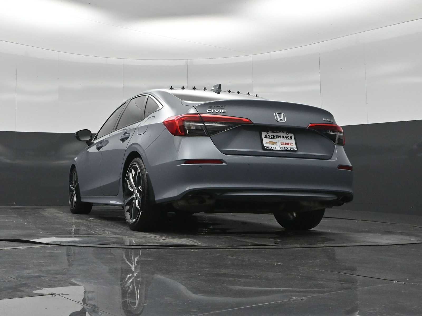 Used 2022 Honda Civic Touring image 29